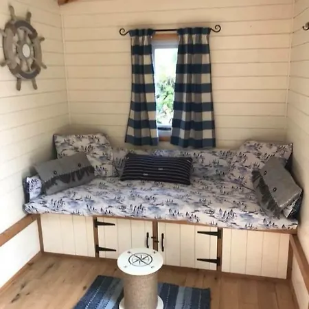 Highfields Hideaway