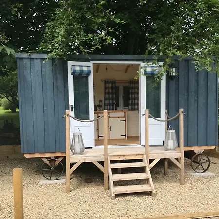 Highfields Hideaway